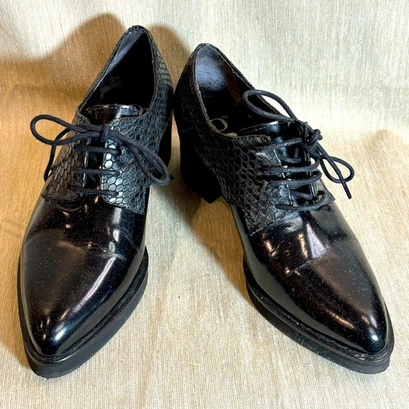 GADEA Sz 36 Croc and Patent Leather Lace Up Pointy Academia Vibe Oxfords Shoes - Picture 1 of 10